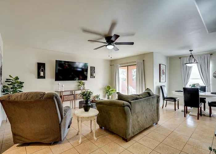 Desert Oasis Near Saguaro & Downtown Holiday home *